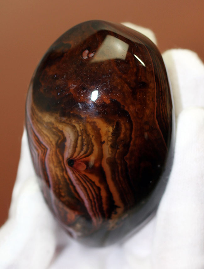 これぞ縞瑪瑙！細線が多数入ったマダガスカル産メノウ（Agate）