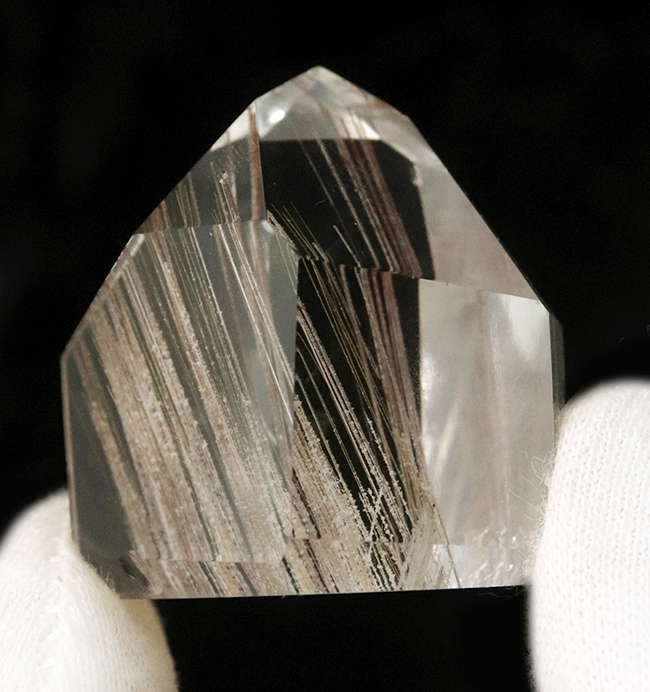 「天使の髪」を宿す、教科書的な極上透明度のルチルクォーツ（Rutilated Quartz）（その1）