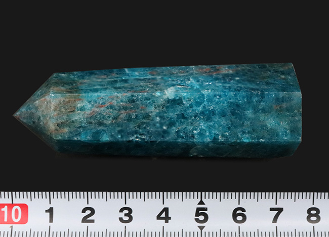 マダガスカルが生み出した蒼き鉱物、爽快な青に心が踊る、ブルーアパタイト（Blue Apatite）のタワー標本（その9）