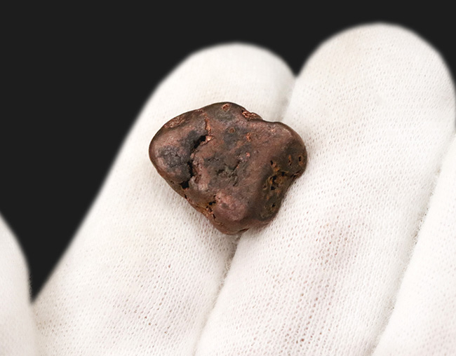 銅鉱業の歴史的な地域、米国ミシガン州産で発見された自然銅（Native copper）（その3）