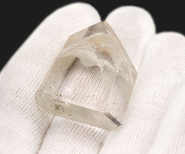 内部に雪山のような結晶が見える、特殊な美しき水晶、ファントムクォーツ（Phantom quartz）（その4）