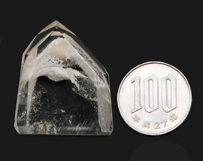 内部に雪山のような結晶が見える、特殊な美しき水晶、ファントムクォーツ（Phantom quartz）（その8）