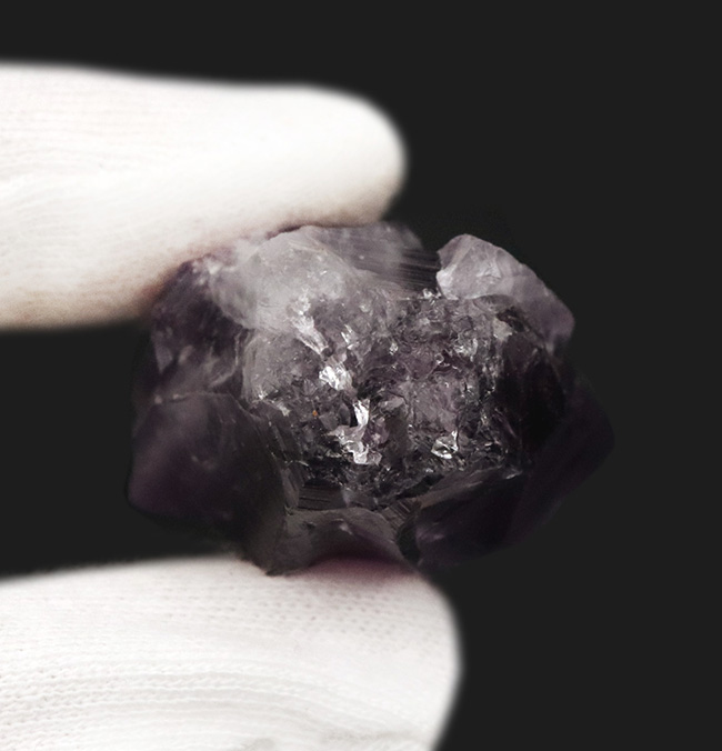 濃い紫色が美しい！ブラジル産の天然アメシスト（Amethyst）の原石（その5）