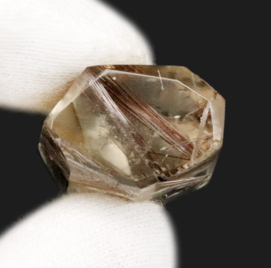 「天使の髪の毛」鉱物コレクターに高い人気を誇る、希少な水晶、ルチルクォーツ（Rutilated Quartz）（その4）