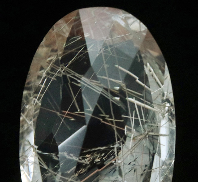 ジェムカット仕上げ！「天使の髪の毛」に例えられる、非常に美しいルチルクォーツ（Rutilated Quartz）（その3）