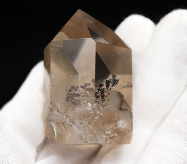 内部に”煙”が見える不思議な水晶！しかも分厚い！ファントムスモーキークォーツ（Phantom Smoky Quartz）。プリズムあり！