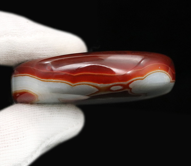 まるでジキルとハイド！表と裏で異なる顔を見せる、マダガスカル産の鮮やかな天然メノウ（Agate）（その6）