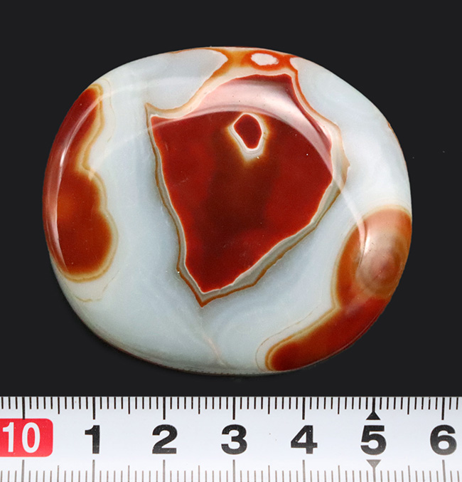 まるでジキルとハイド！表と裏で異なる顔を見せる、マダガスカル産の鮮やかな天然メノウ（Agate）（その7）