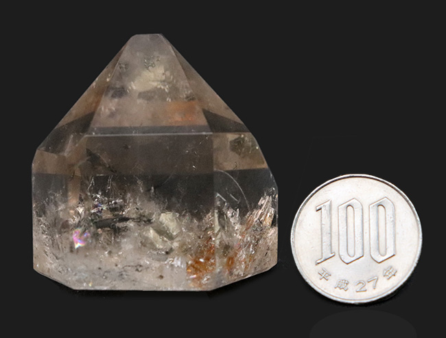 ファントム（幽霊）、レインボー（七色）、パイライト（黄鉄鉱）、様々な特性を同時に持つ、魅力いっぱいの水晶（その11）