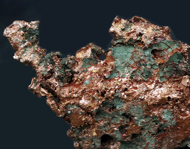 これが自然銅だ！お、重い・・・。米国ミシガン州のカレドニア鉱床産の自然銅（Native copper）