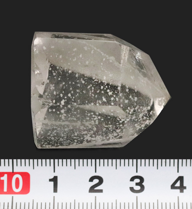 雪を閉じ込めたような不思議な水晶、ファントムクォーツ（Phantom quartz）（その7）