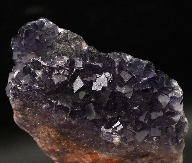 ズッシリ手のひらサイズ！イリノイ州ショーニータウン（Shawneetown）産のフローライト（Fluorite）の原石（その3）