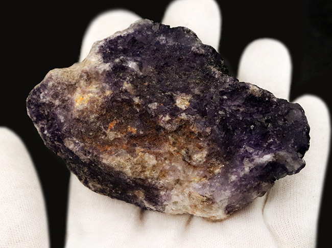 ズッシリ手のひらサイズ！イリノイ州ショーニータウン（Shawneetown）産のフローライト（Fluorite）の原石（その7）