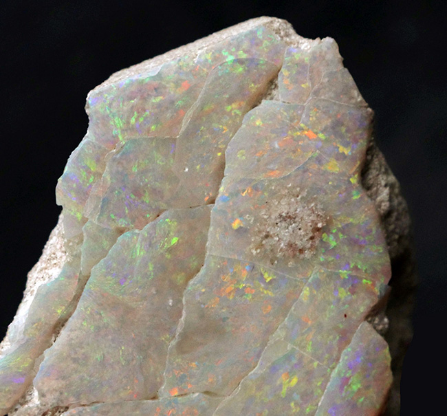 ブランド産地、オーストラリア・ミンタビーで発掘された天然オパールの原石（Opal）（その4）