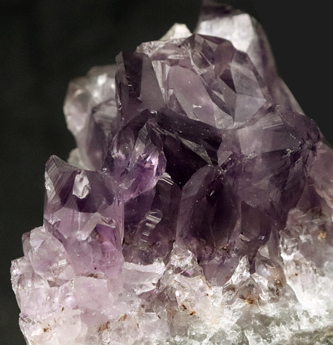 ナチュラル！ブラジル産の宝石、アメシスト（Amethyst）の原石（その1）