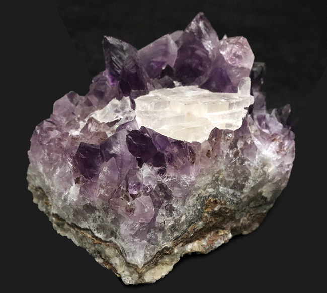 ナチュラル！ブラジル産の宝石、アメシスト（Amethyst）の原石（その3）