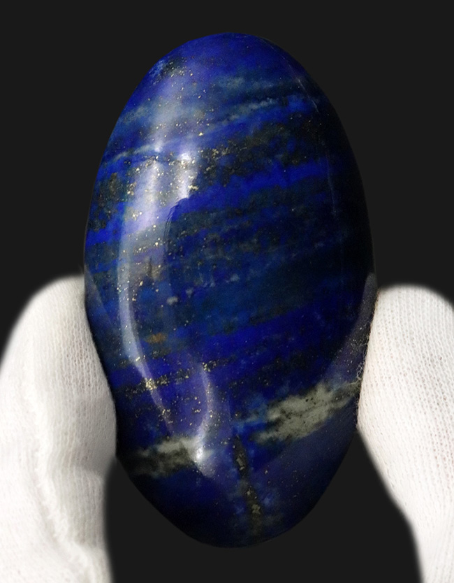 飛行石！？最高品質とされるアフガニスタン産の天然ラピスラズリ（Lapis lazuli）のポリッシュ標本（その1）