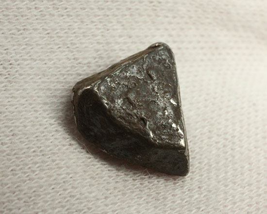 ナミビアで発見されたギベオン隕石(Gibeon meteorite)